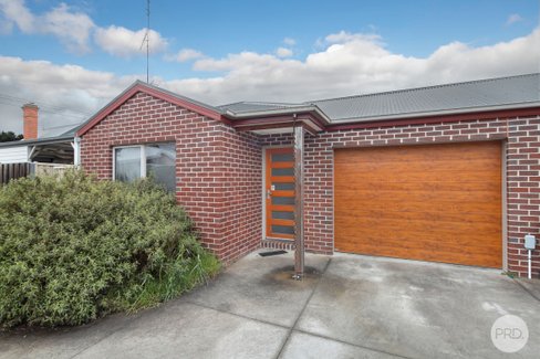2/42 Bridge Street, SEBASTOPOL VIC 3356