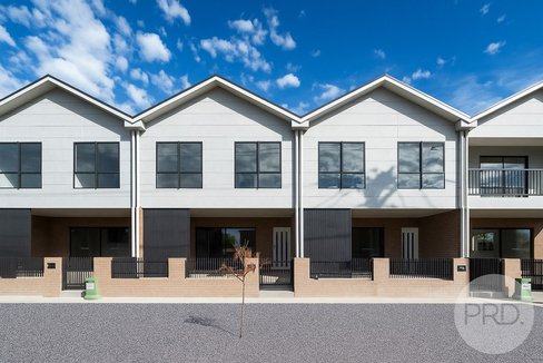 242 Kincaid Street, WAGGA WAGGA NSW 2650