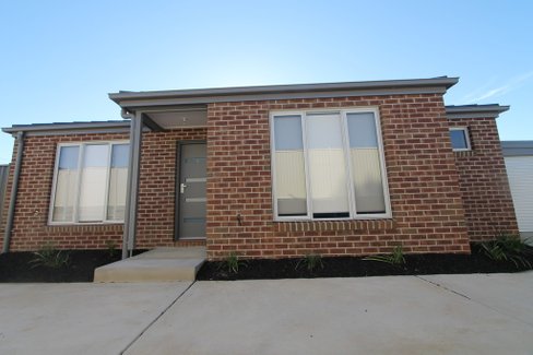 2/46 Bridge Street, SEBASTOPOL VIC 3356