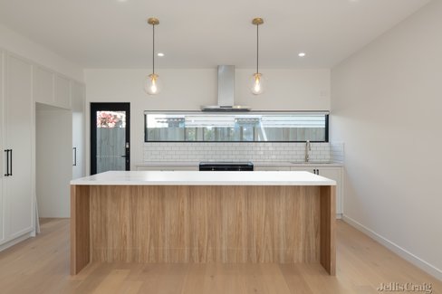2/46 Toolangi Road Alphington 3078