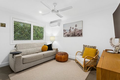 2/46 Twenty Fourth Avenue, Palm Beach QLD 4221