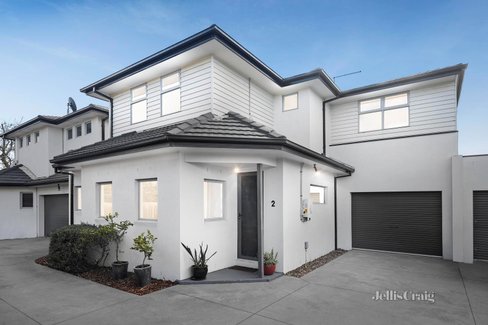 2 48 Blenheim Road Newport 3015
