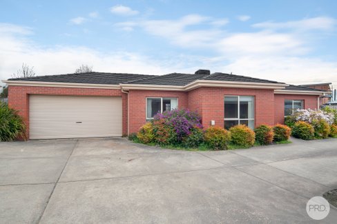 2/48 Water Street, BROWN HILL VIC 3350