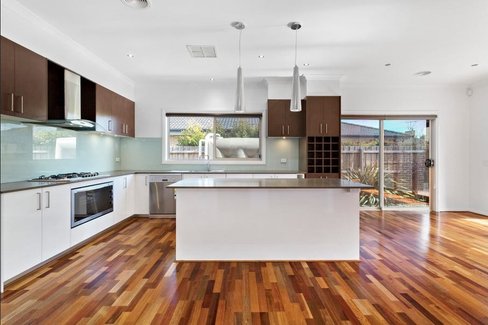 2/49 Baird Street Mulgrave 3170