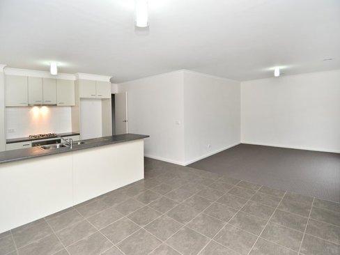 2 5-7 Lindel Street Newcomb 3219
