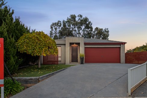 25 Ambrosia Rise, EPSOM VIC 3551