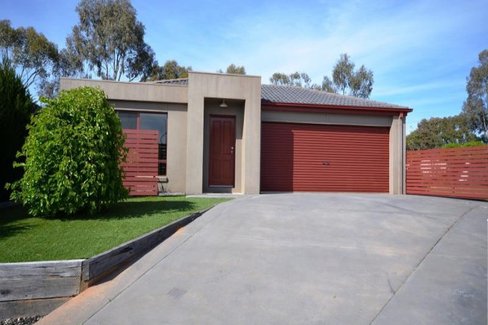25 Ambrosia Rise, EPSOM VIC 3551