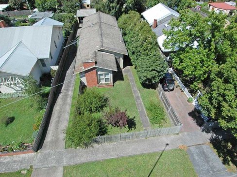 25 Camden Road Newtown 3220