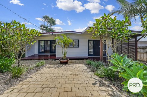 25 Cooleroo Crescent, SOUTHPORT QLD 4215