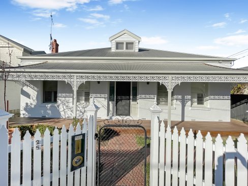25 Cumberland Street Newtown 3220