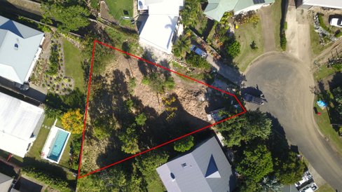 25 Daydream Court, CANNONVALE QLD 4802