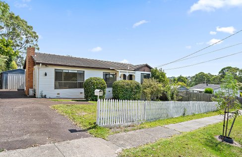 25 Dunoon Street Mooroolbark 3138