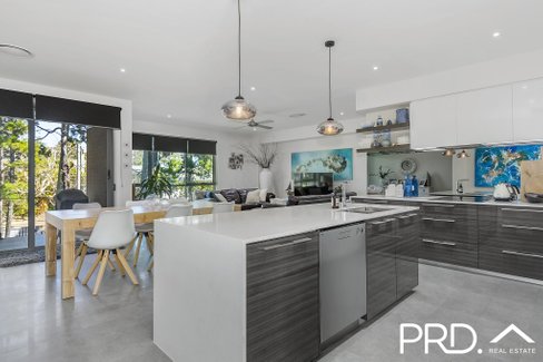 2/5 Egerton Street, SOUTHPORT QLD 4215