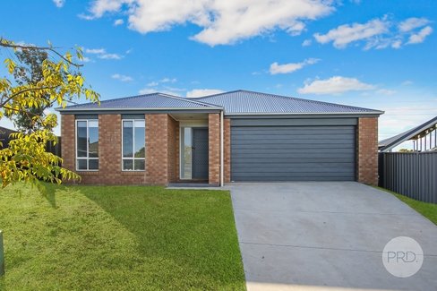 25 Gabrielle Court, LAVINGTON NSW 2641