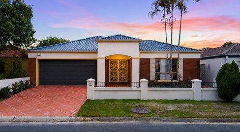 25 Gardendale Crescent, BURLEIGH WATERS QLD 4220