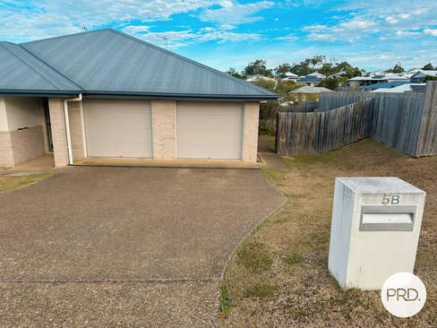 2/5 Goodnight Place, NEW AUCKLAND QLD 4680