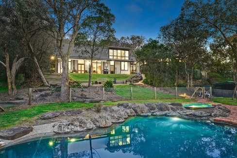 25 Hawkes Road North Warrandyte 3113