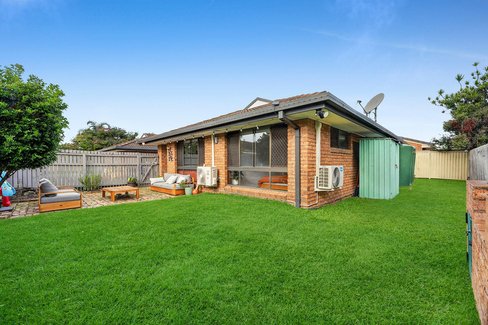 2/5 Hillstar Avenue, Burleigh Waters QLD 4220