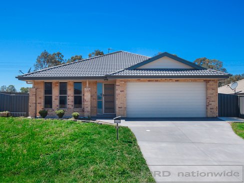 25 Kelman Drive, CLIFTLEIGH NSW 2321