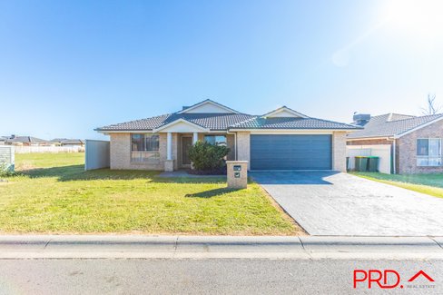 25 Lindsay Road, TAMWORTH NSW 2340