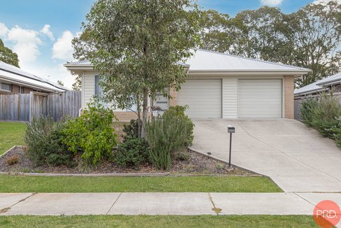 25 McGlinchey Crescent, THORNTON NSW 2322