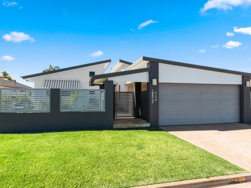 25 Melaleuca Drive, PALM BEACH QLD 4221