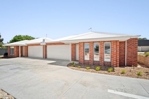 25 Miners Crescent Canadian 3350