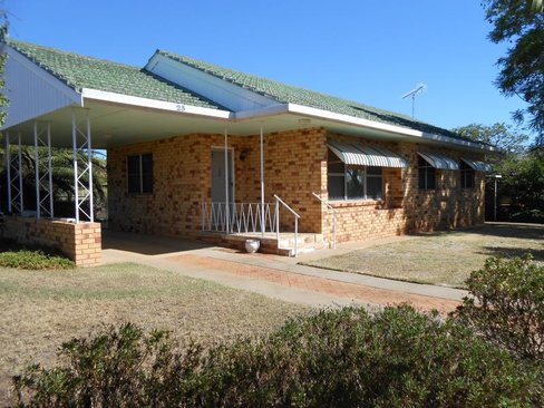 25 Parry Street, TAMWORTH NSW 2340