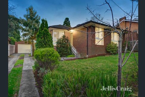 25 Plenty Ln  Greensborough 3088