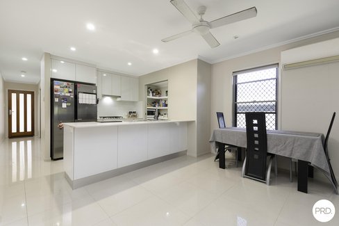 25 Raffia Street, RURAL VIEW QLD 4740