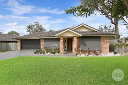 25 Redbox Drive, THURGOONA NSW 2640