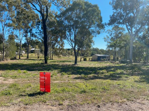 25 RONALD Crescent, BENARABY QLD 4680
