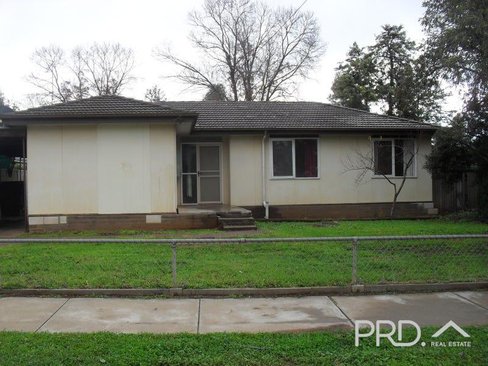 25 Rowe Street, ROBINVALE VIC 3549