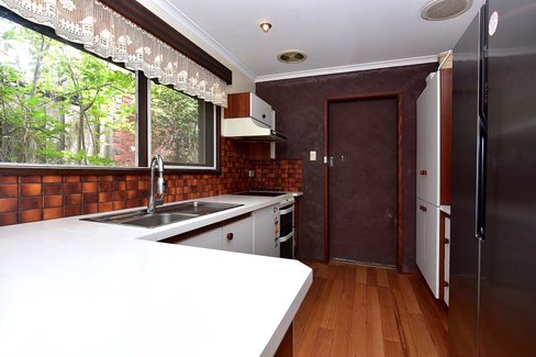 25 Silverton Drive Ferntree Gully 3156