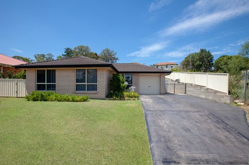 25 St Fagans Parade, RUTHERFORD NSW 2320