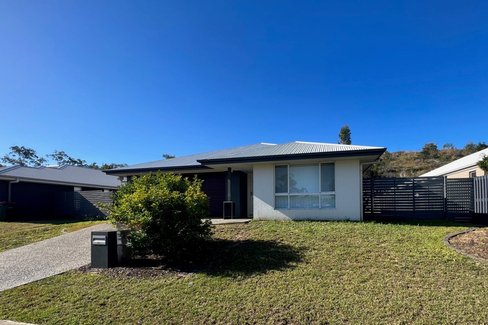 25 Tulipwood Circuit, BOYNE ISLAND QLD 4680