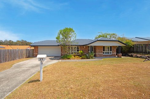 25 Victory Drive, MUDGEERABA QLD 4213