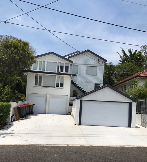 2/5 View Street, WOOLOOWIN QLD 4030