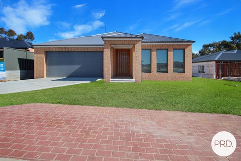 25 Wallaby Court, THURGOONA NSW 2640