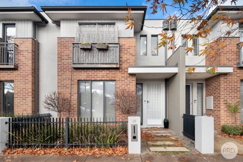 25 Willoby Drive, ALFREDTON VIC 3350