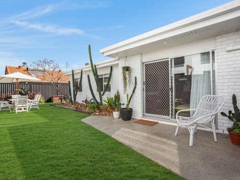 2/50 Albion Avenue, MIAMI QLD 4220