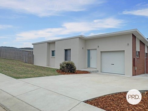 2/50 Camrise Drive, CAMBRIDGE TAS 7170