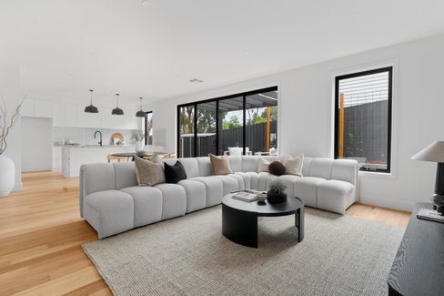 2/50 Kelvin Avenue Montmorency 3094