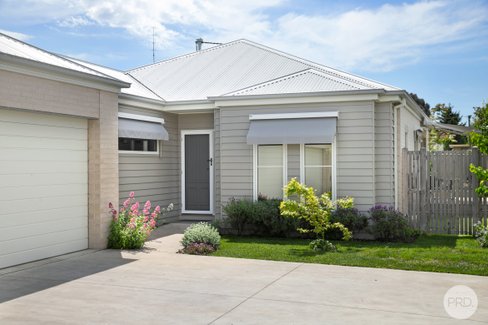 2/506 Bell Street, REDAN VIC 3350