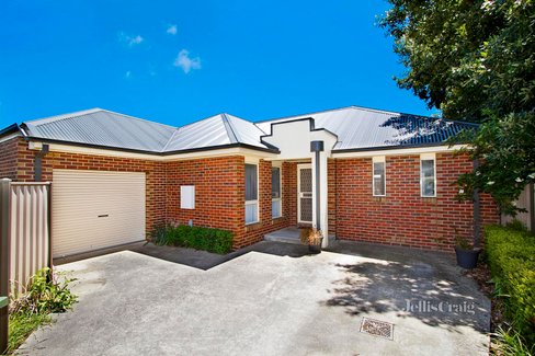 2 51 Anslow Street Woodend 3442