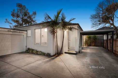 2/511 South Road Bentleigh 3204