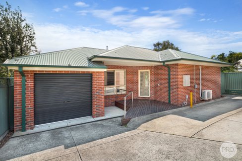 2/517 Sherrard Street, BLACK HILL VIC 3350