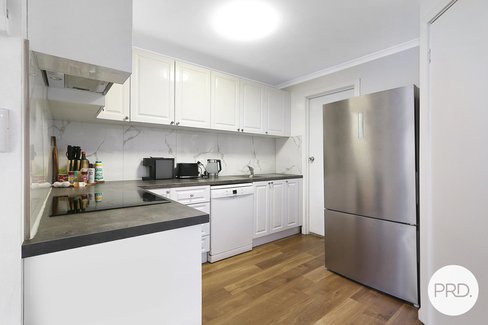 2/519 Schubach Street, EAST ALBURY