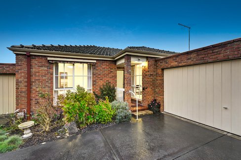 2/52 Nungerner Street Balwyn 3103