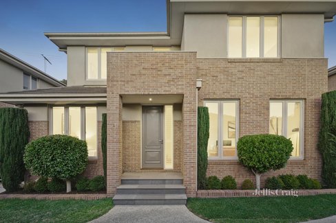 2 54 Waverley Road Chadstone 3148